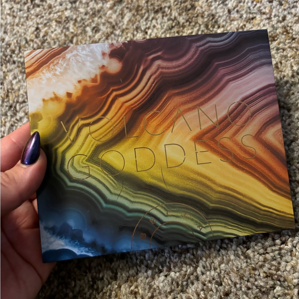 Brand new Becca volcano goddess eye palette
